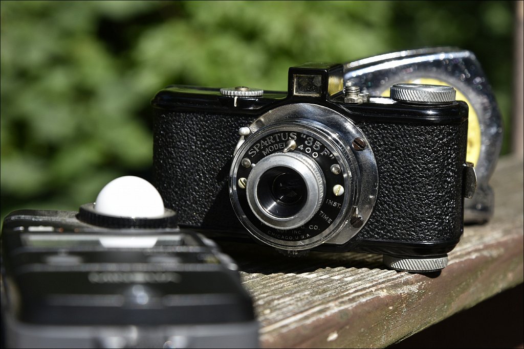 Spartus "35F" Model 400