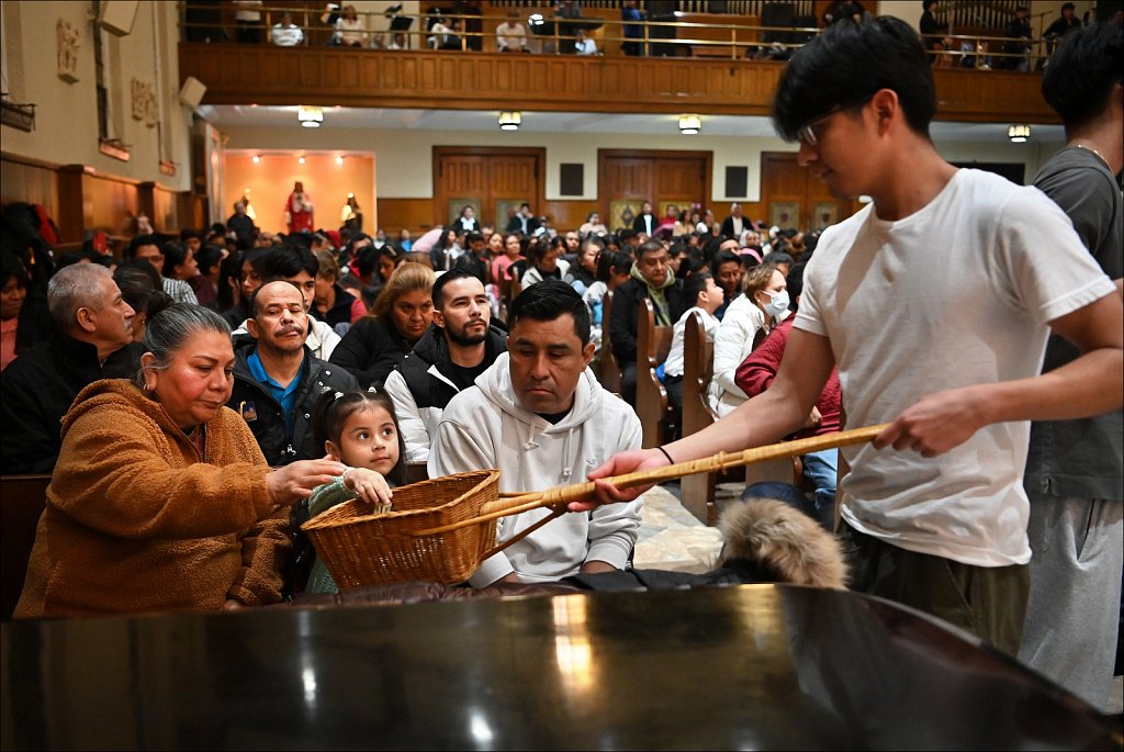 Mass of Thanksgiving at Holy Trinity RC Church